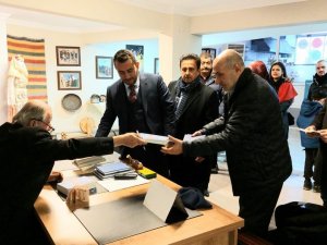 Şehit Öğretmen Aybüke Yalçın Anısına Kitap Basıldı