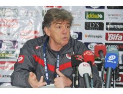 Akhisar Belediyespor İle Gençlerbirliği Puanları Paylaştı
