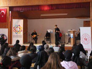 Lise Öğrencilerinden ‘Doğanın Sesiyim, Annemin Ninnisi’ Projesi