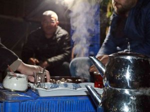 Antalya’daki Çiftçilerin Çaylı Kestaneli ‘Soğuk Nöbeti’ Başladı