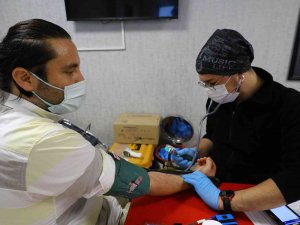 Kızılay’dan Duyarlı Personele Madalya