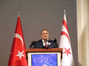 Prof. Dr. İ̇lhan ‘Kanlı Noel’de Şehit Edilen Kardeşlerini Anlatırken Duygu Dolu Anlar Yaşadı
