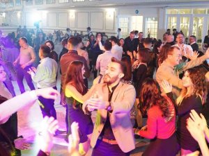 Özel Denizli Cerrahi Hastanesi 14. Yaşını Kutladı