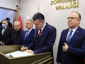 Bakan Pakdemirli’den Muhalefete ’Nankör’ Tepkisi