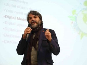 “Dijital Gelecek Bizim Elimizde”