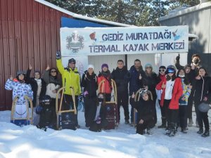 Muratdağı Termal Kayak Merkezi’nde Kızak Yarışları