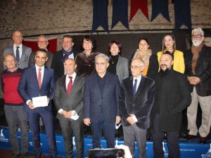 Kentin Yeni Kültür Sanat Platformu İ̇zmir Art Tanıtıldı