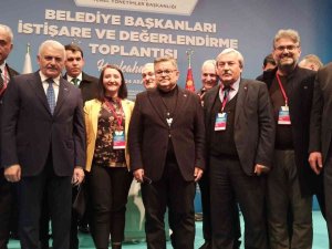 Ak Partili Belediye Başkanları Binali Yıldırım’la Bir Araya Geldi