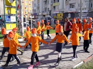 500 Öğrenci "Gayemiz İ̇yilik" Hareketini Başlattı