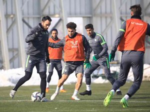 Konyaspor, Beşiktaş’a Hazırlanıyor