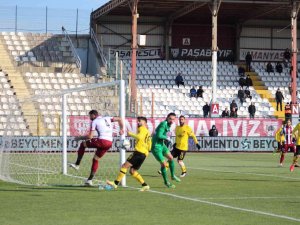Spor Toto 1. Lig: Bandırmaspor: 0 - İ̇stanbulspor: 0