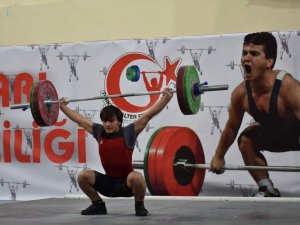 Isparta Gençler Halter Türkiye Şampiyonasına Ev Sahipliği Yapıyor