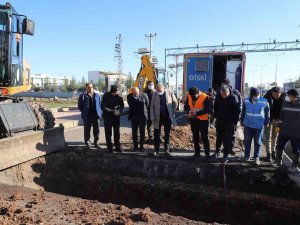 Di̇ski̇ Afet Ve 500 Evler Kanalizasyon Hattında Oluşan Arızayı Giderdi