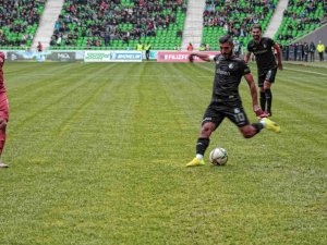 Tff 2. Lig: Sakaryaspor: 4 - Sivas Belediyespor: 2