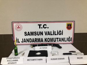 Jandarma Uyuşturucuya Geçit Vermiyor