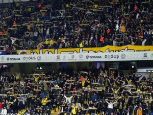 Kadıköy’de Tribünlerden Protesto
