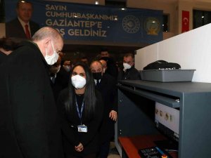 Cumhurbaşkanı Yerli X-ray Cihazını Gaziantep’te İnceledi