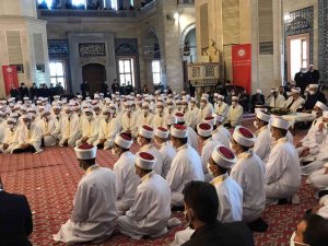 Çukurova’da 71 Hafız İçin Taç Giyme Ve İcazet Töreni