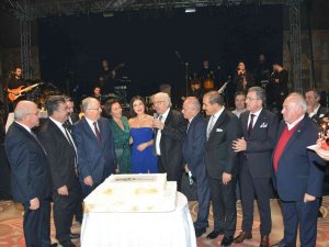 İ̇hracatçılar 2022 Yılının İhracat İçin "Altın Yıl" Olmasını Diledi