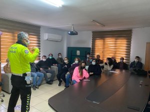 Mezitli Çocuk Evleri Koordinasyon Merkezi Müdürlüğü Çalışanlarına Trafik Eğitimi