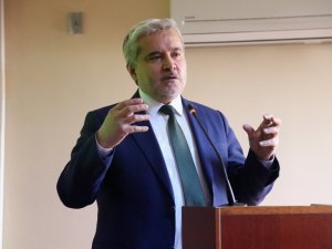 Rektör Şahin: “Ödüller, Derinleşme Çalışmalarının Somut Göstergeleridir”