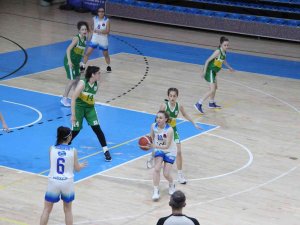 Düzce Atletik, İ̇stanbul Üniversitesi’ni 84-66 Mağlup Etti