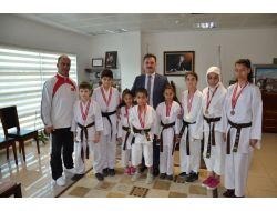 Dojo Bu Kez 11 Madalya İle Döndü