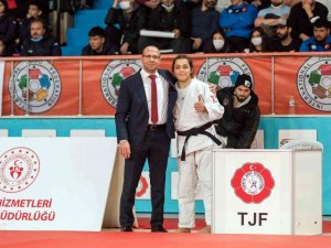 Manisa Bbsk’da Bir Türkiye Şampiyonu Da Judodan