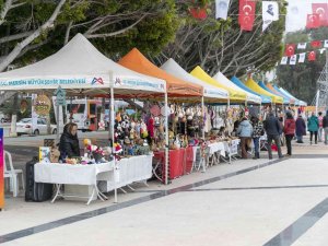 Üretici Kadınların Yılbaşı Stantları 30 Aralık’a Kadar Açık Olacak