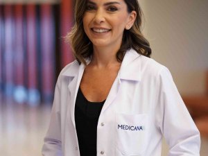 "İ̇ki Doz Biontech Ya Da Üç Doz Sinovac Aşısıyla Aşılama Takviminin Bittiğini Düşünmek Yanlış"