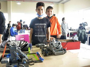 Manisa Cbü’de 2021-2022 Sezonunun İlk Vex Iq Challenge Turnuvası Gerçekleştirildi