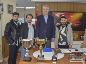Bursa Karaca Show Takımından Golden Hair Festivalinde Üstün Performans