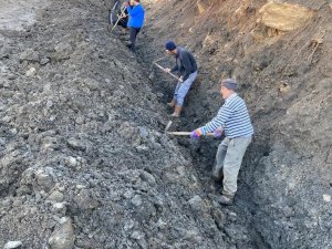 Gündoğmuşlu Çiftçilere 4 Bin 400 Metre Sulama Borusu