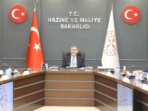 Hazine Ve Maliye Bakanı Nureddin Nebati: "Fiyat İ̇stikrarı Komitesi Toplantımızın İlkini Gerçekleştirdik. Enflasyon İle İlgili Gelişmeleri Ve Bu Konudaki Risklere İlişkin Atılacak Adımları Konuştuk."