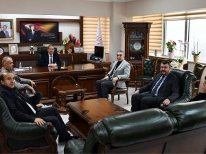 Başkan Ünal, “ Mesleki Ve Teknik Eğitim Hayati Bir Öneme Sahiptir”