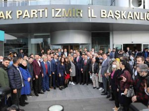 Bakan Gül’den Ak Parti İ̇zmir İ̇l Başkanlığına Ziyaret