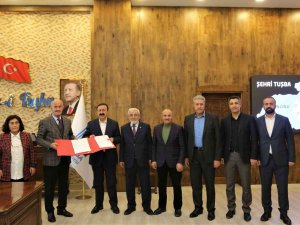Tuşba Belediyesinde ’Sosyal Denge Tazminatı’ Sözleşmesi İmzalandı