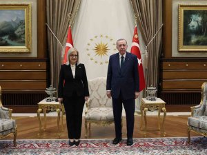 Cumhurbaşkanı Erdoğan, Arnavutluk Meclis Başkanı Nikolla’yı Kabul Etti