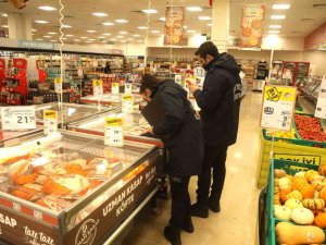 İ̇pekyolu’nda Fahiş Fiyat Ve Etiket Denetimi