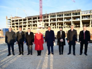 Gürkan, Yeni Şire Pazarını İnceledi