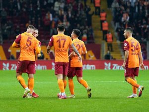 Alpaslan Öztürk İlk Golünü Attı