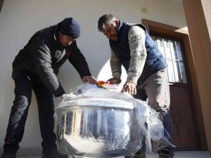 Antalya’nın Kırsal Mahallelerine Hamur Yoğurma Makinesi Desteği