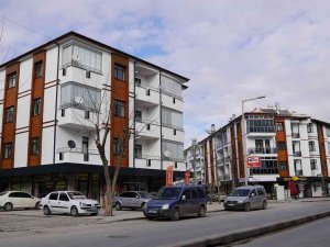 Başkan Altay: “Karapınar’da 180 Dükkan, 80 Konutta Cephe Düzenlemesi Yapıyoruz”