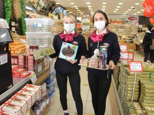 Yeniyılda Kuruyemiş Geleneği Devam Ediyor