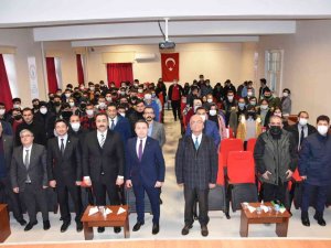 Alkü Rektörü Kalan, Liseli Öğrencilerle Bir Araya Geldi