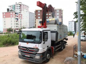 Fatsa’da Çöp Konteynerleri Temizleniyor