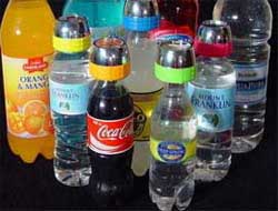 Plastik kola, süt ve su şişeleri için uyarı