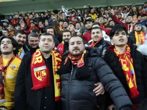 Kayserispor 30 Bin Kişiye Oynadı