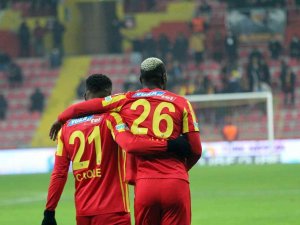 Kayserispor’da 10 Farklı Ülkeden Futbolcu Oynadı