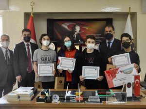 Bilgi Yarışmasında Birincilik Ödülü Gkv’nin